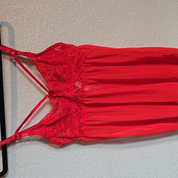 Red Chemise - Picture 1 of 5